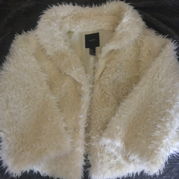 White faux fur coat - Picture 2 of 6